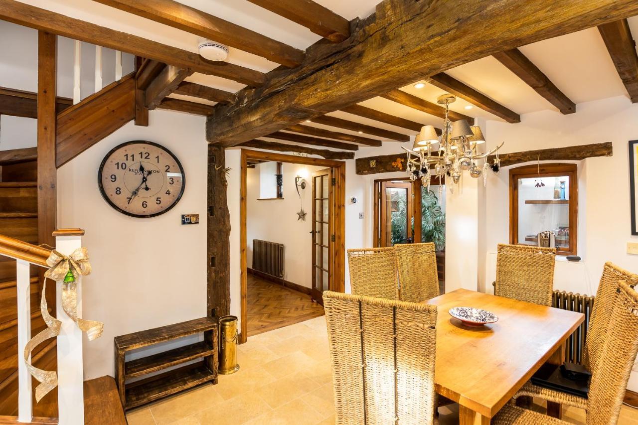 Granary Cottage - Luxury Barn Conversion Weston Subedge ภายนอก รูปภาพ