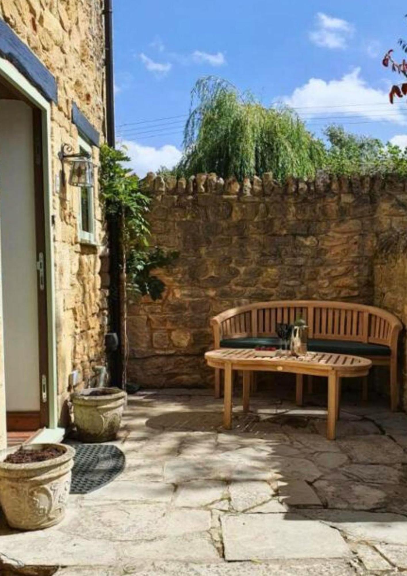 Granary Cottage - Luxury Barn Conversion Weston Subedge ภายนอก รูปภาพ